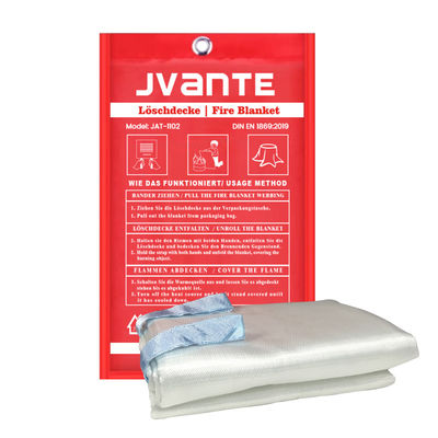 Lightweight Fire Extinguisher Blanket for Effective Fire Containment and Protection in Industrial and Commercial Facilities